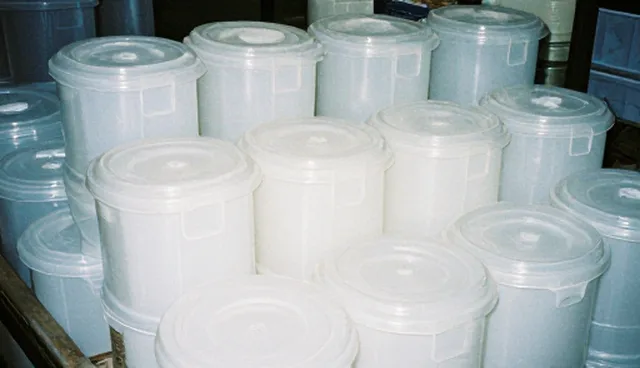 规格定制对塑料容器批发供货的影响原因